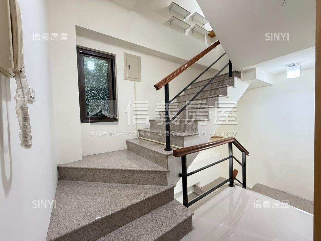 水與樹－客運園區美透天房屋室內格局與周邊環境