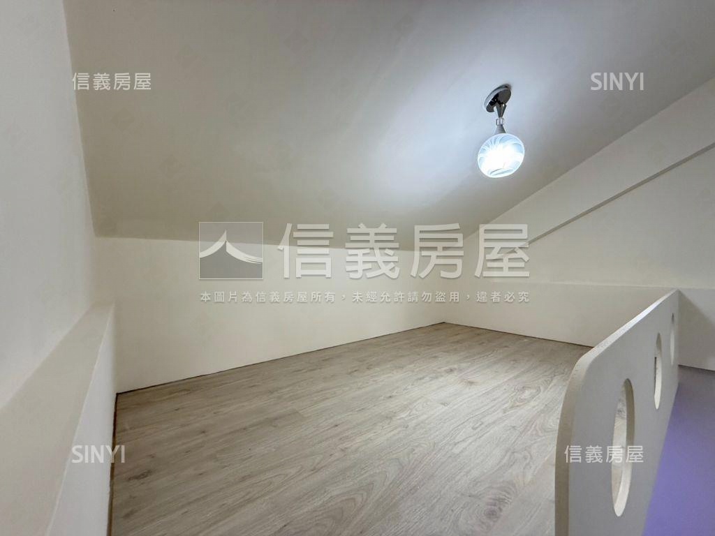 水與樹－客運園區美透天房屋室內格局與周邊環境