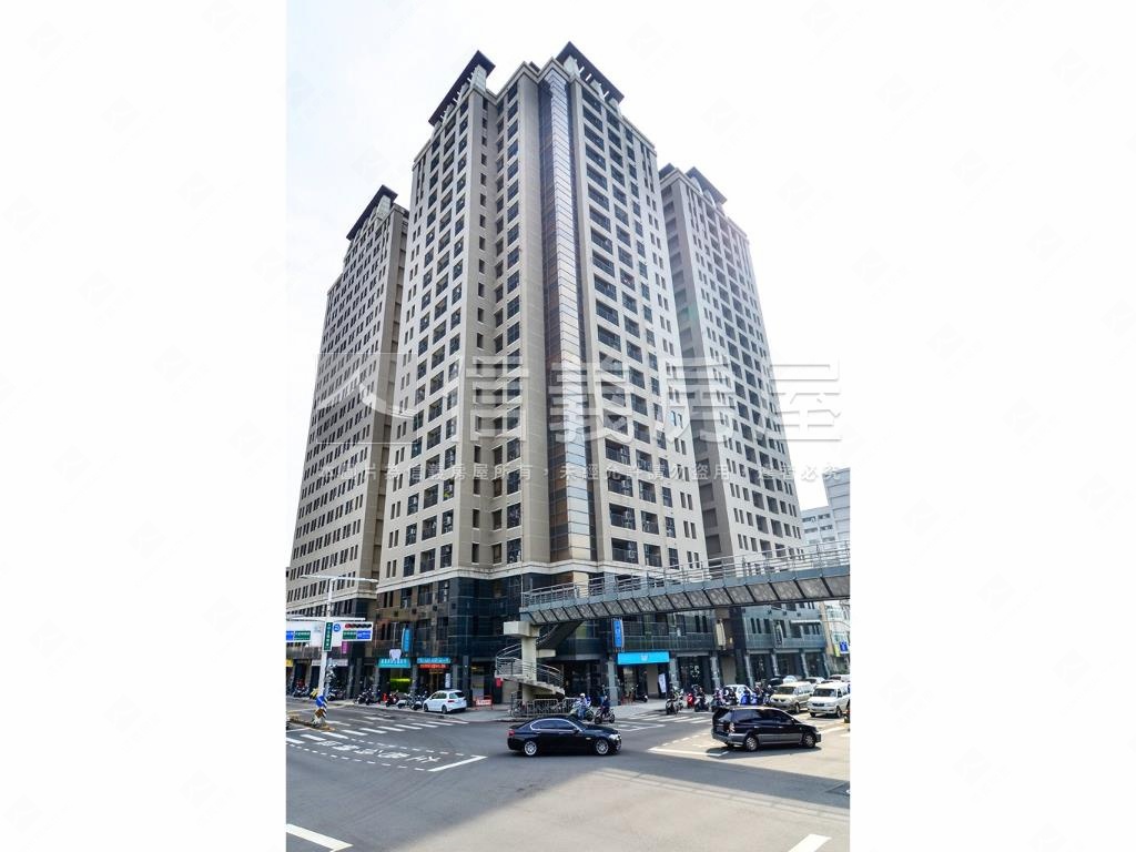 ★大英國雙陽台套房★房屋室內格局與周邊環境