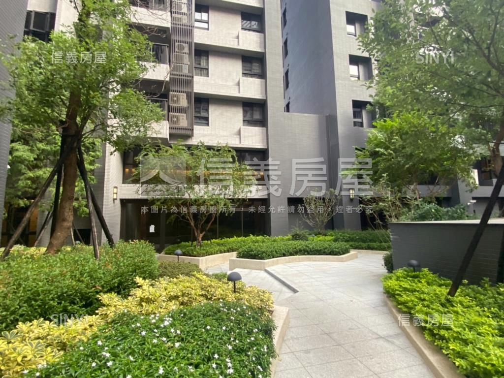 南區近捷運♡稀有兩房平車房屋室內格局與周邊環境