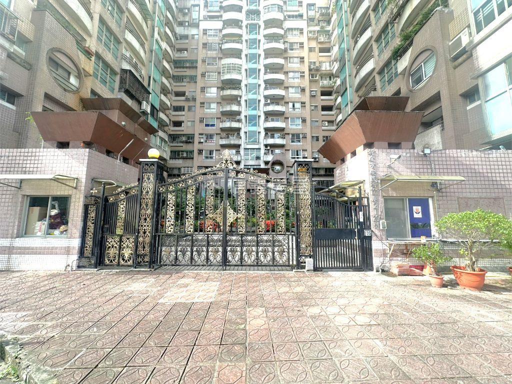 美麗心殿邊間兩房車位房屋室內格局與周邊環境