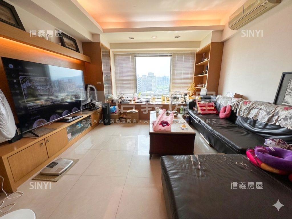 真情。精美四房平面車位房屋室內格局與周邊環境