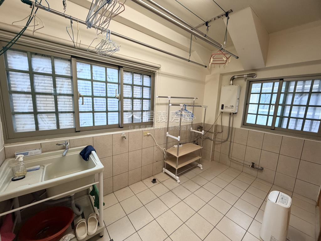 專任藝文澄園透天別墅房屋室內格局與周邊環境
