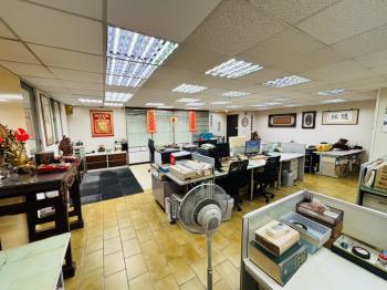 松江長安稀有方正邊間辦公