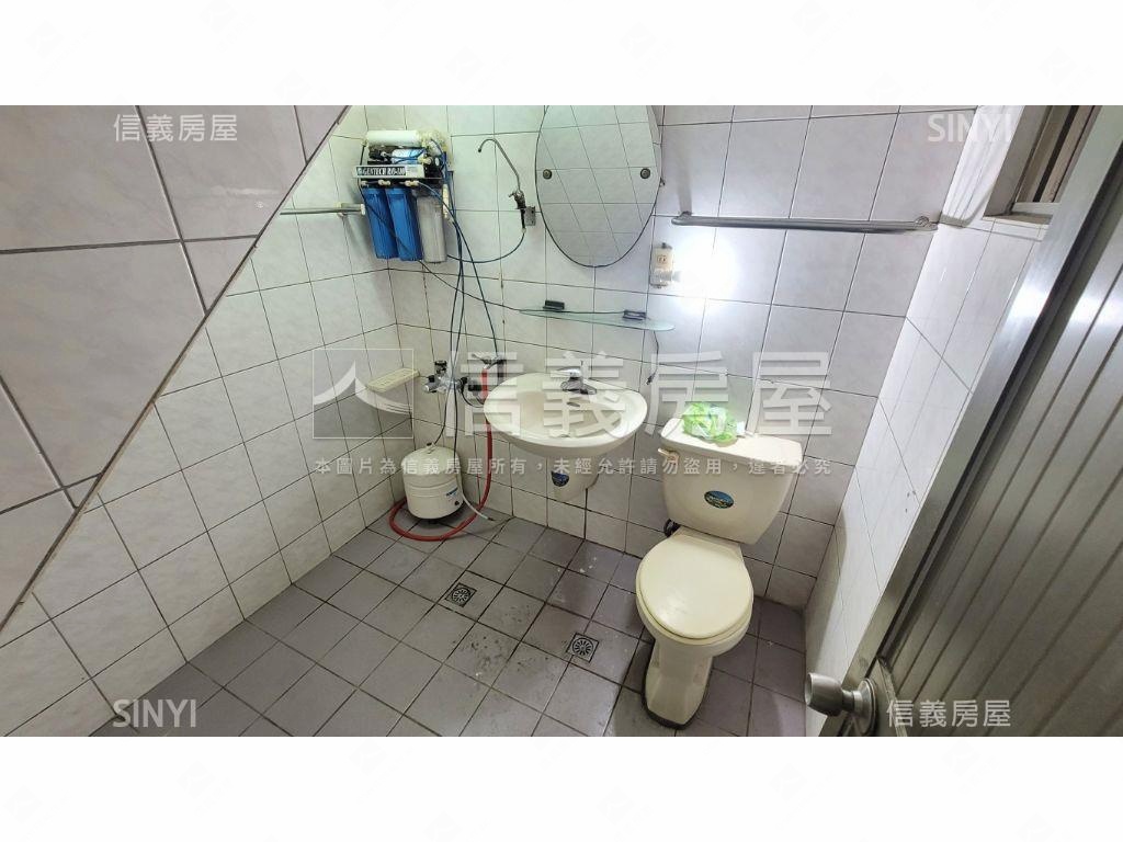 西屯逢甲美透天房屋室內格局與周邊環境