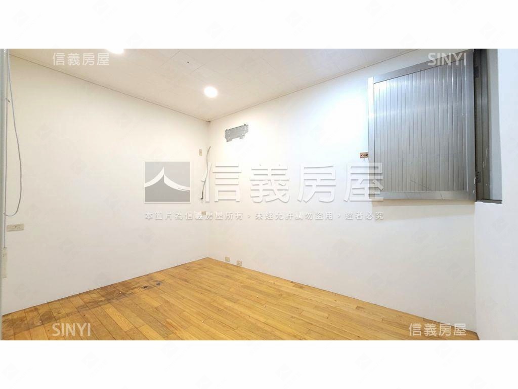 西屯逢甲美透天房屋室內格局與周邊環境