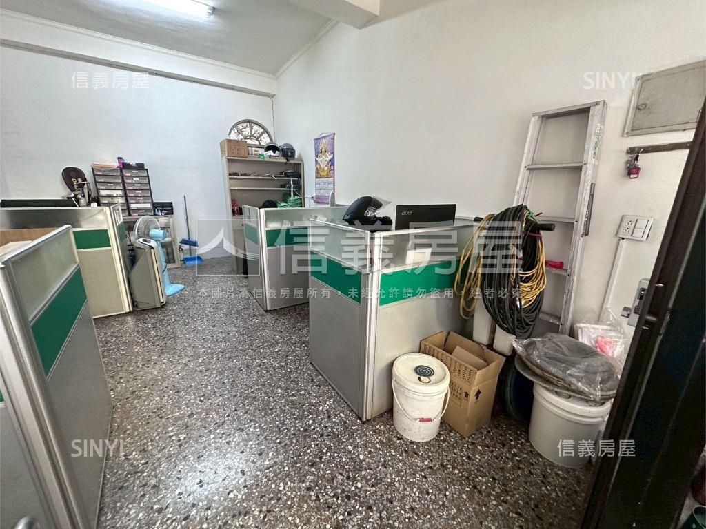 急售！西屯透天屋況好房屋室內格局與周邊環境