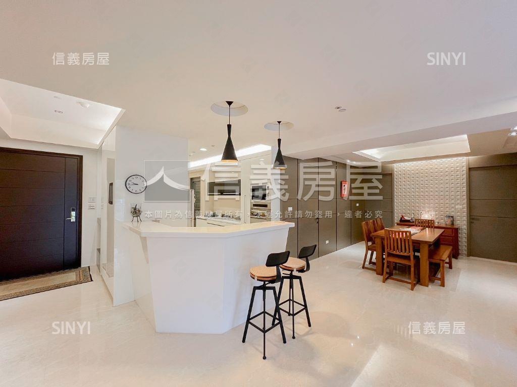 鄉林皇居後棟裝潢樹梢戶房屋室內格局與周邊環境