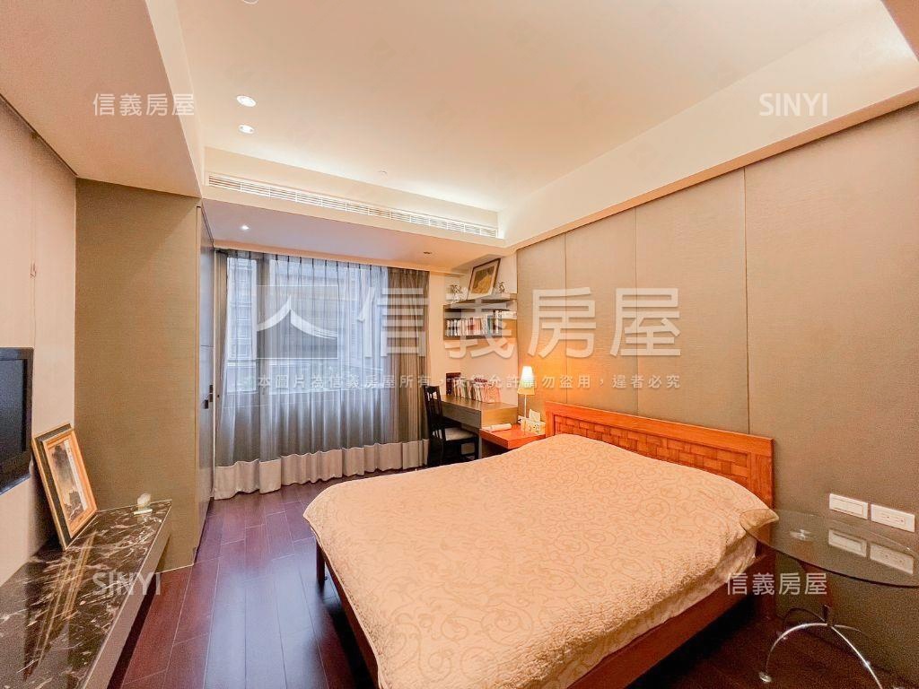 鄉林皇居後棟裝潢樹梢戶房屋室內格局與周邊環境