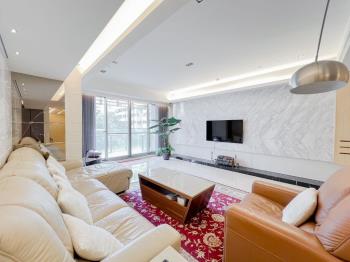 鄉林皇居後棟裝潢樹梢戶