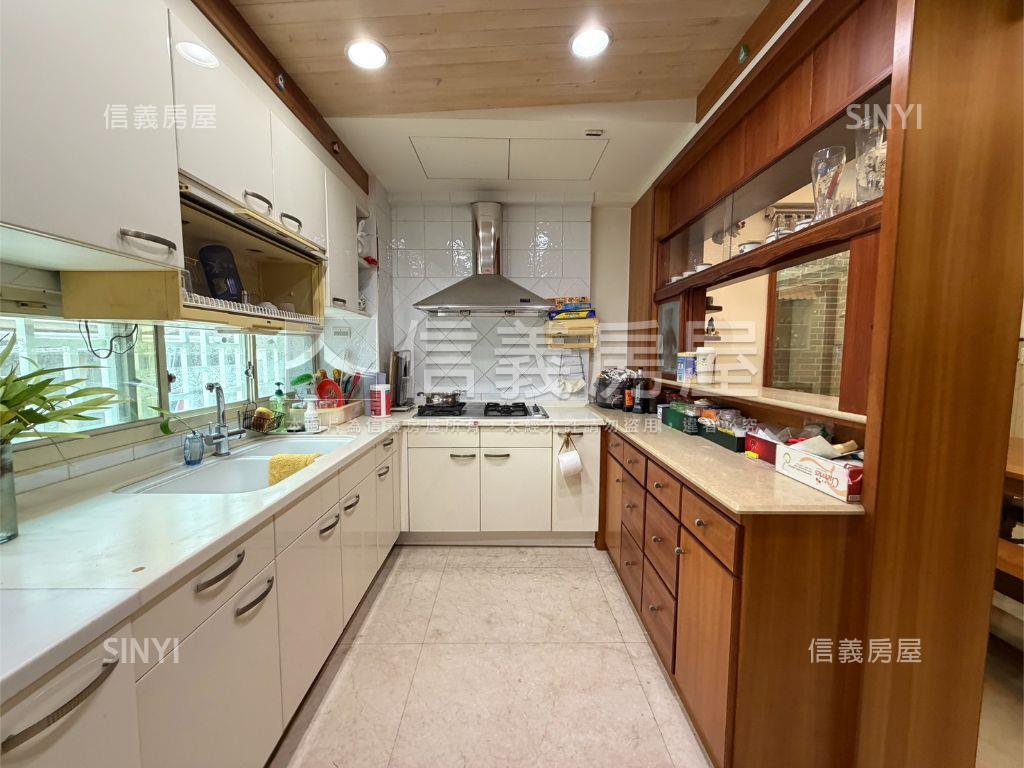 近澄清湖庭院質感車墅房屋室內格局與周邊環境