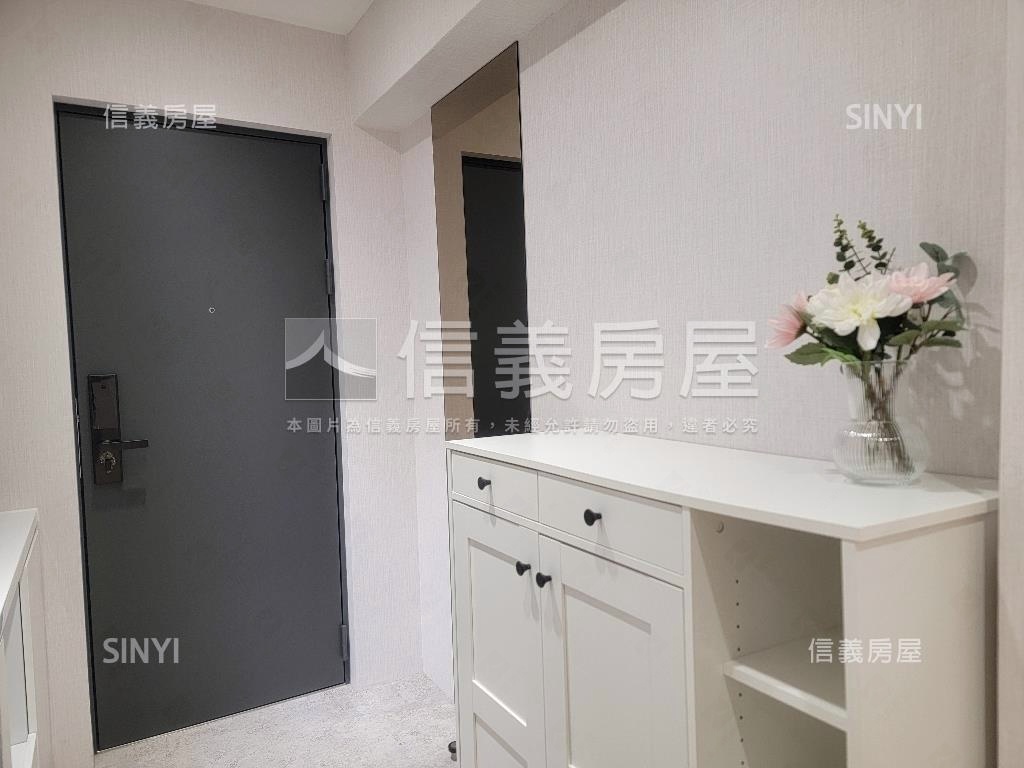 民生圓環首購極美低總價房屋室內格局與周邊環境