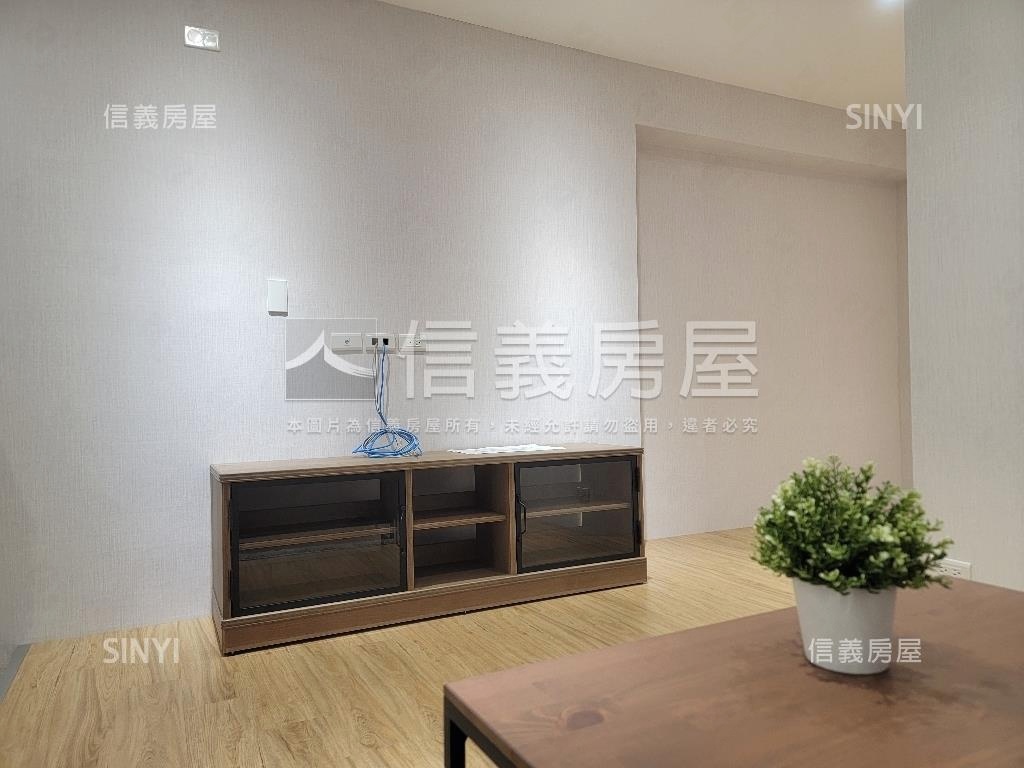 民生圓環首購極美低總價房屋室內格局與周邊環境