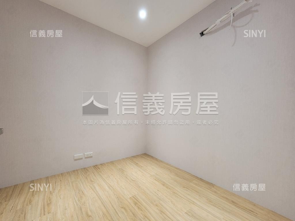 民生圓環首購極美低總價房屋室內格局與周邊環境