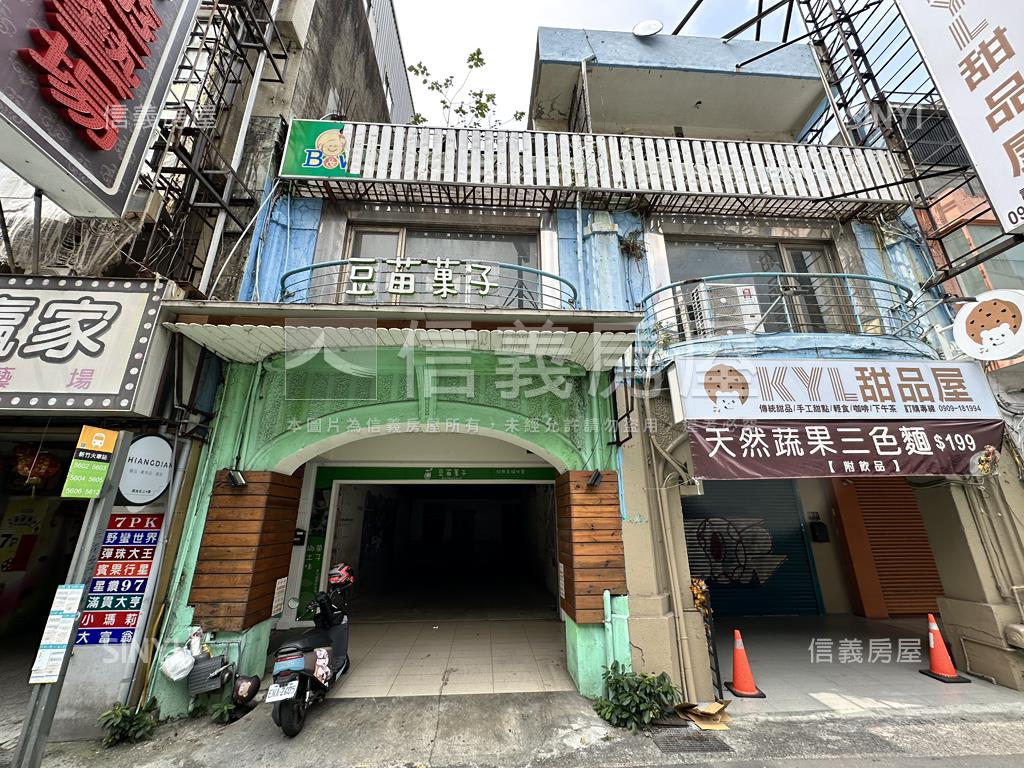 火車站前中正圓環店面房屋室內格局與周邊環境