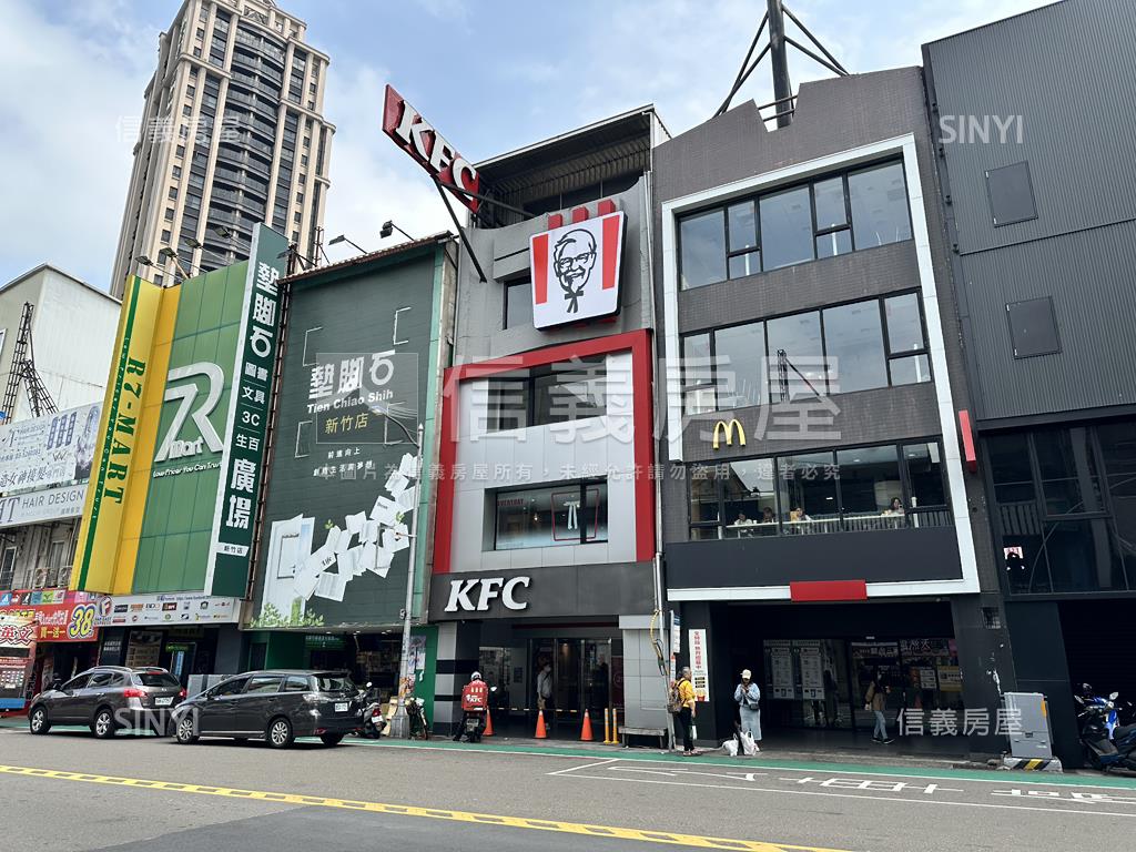 火車站前中正圓環店面房屋室內格局與周邊環境