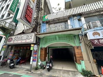 火車站前中正圓環店面