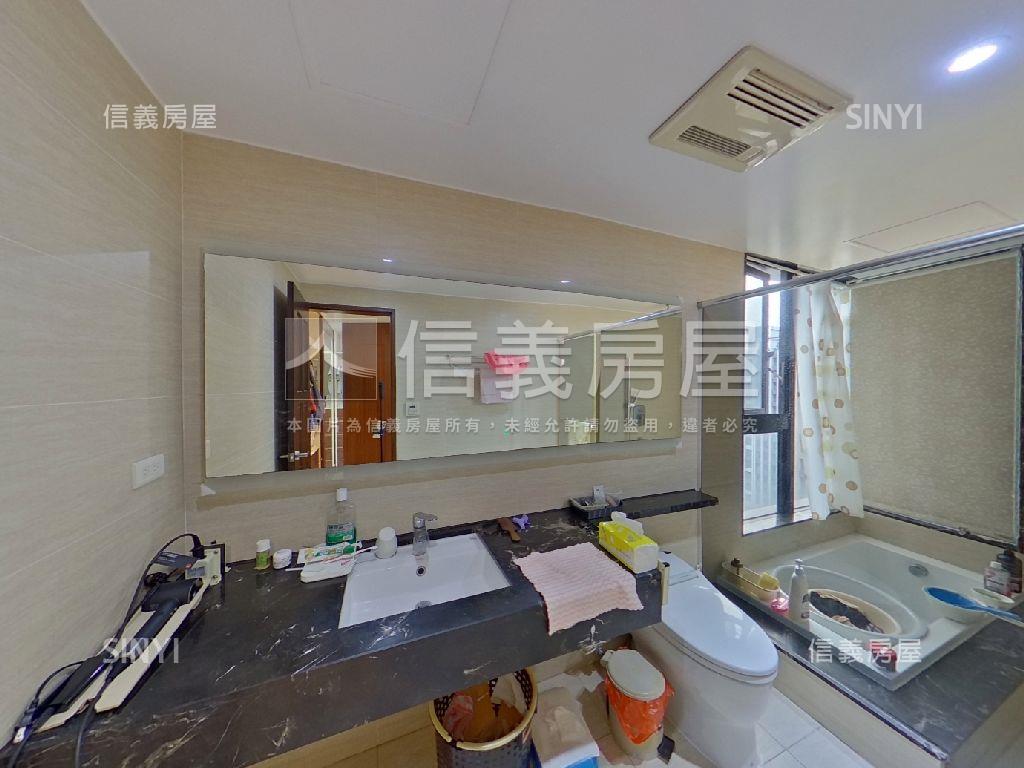 天青邊間四房附雙車位房屋室內格局與周邊環境