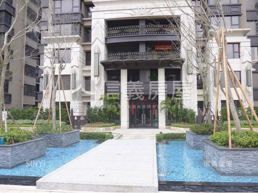 天青邊間四房附雙車位房屋室內格局與周邊環境