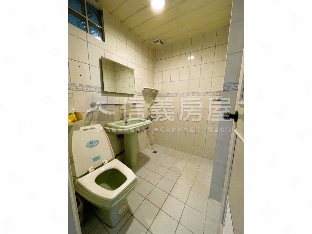 民生靜巷大面採光朝南３房房屋室內格局與周邊環境