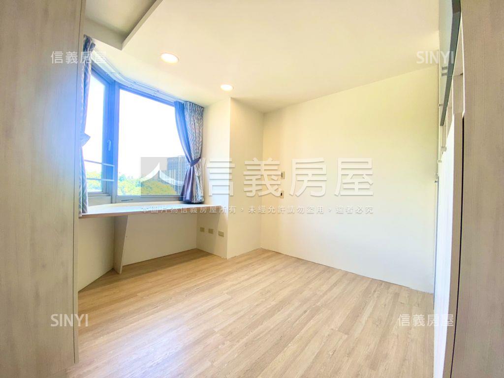 美麗再興高樓景觀三房車位房屋室內格局與周邊環境