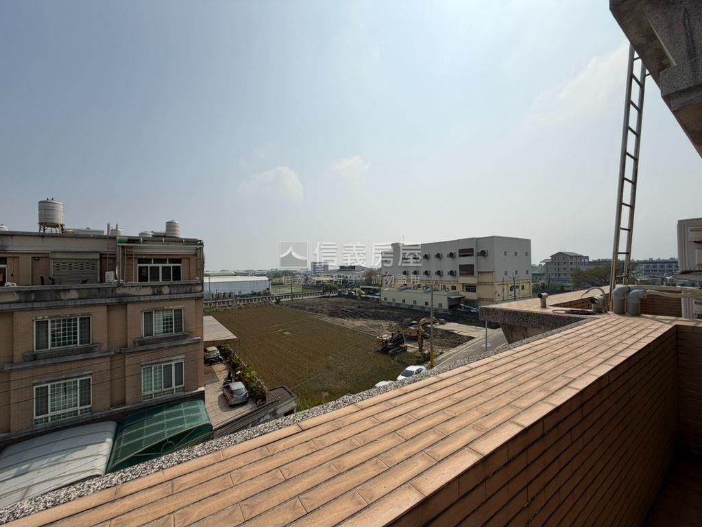 稀有釋出朝南有車庫別墅房屋室內格局與周邊環境
