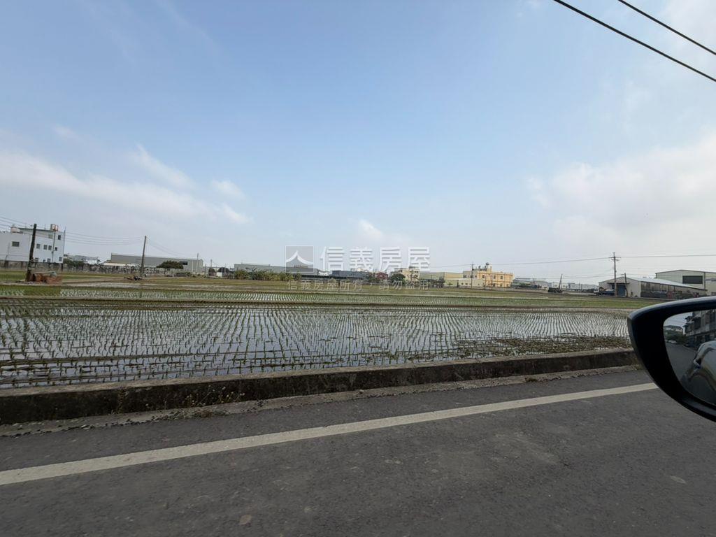稀有釋出朝南有車庫別墅房屋室內格局與周邊環境