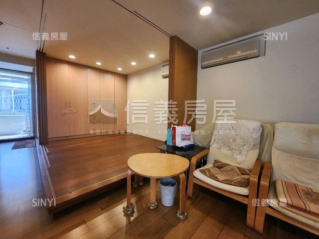 華榮市場邊間大透天房屋室內格局與周邊環境