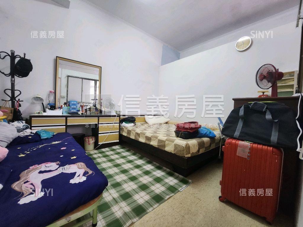 華榮市場邊間大透天房屋室內格局與周邊環境