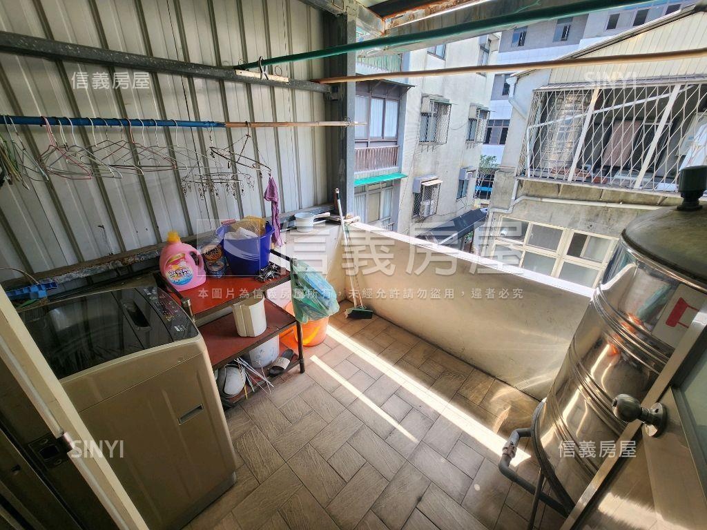 華榮市場邊間大透天房屋室內格局與周邊環境