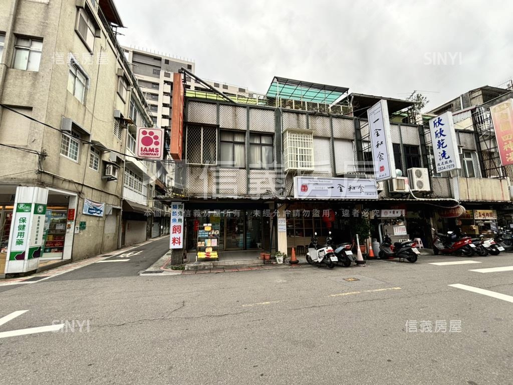 華榮市場邊間大透天房屋室內格局與周邊環境