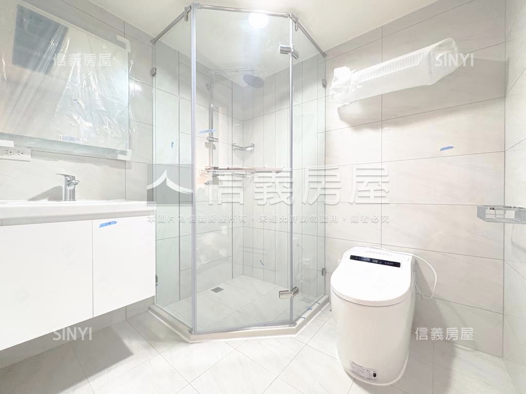 鉑愛悅高樓２房有車位房屋室內格局與周邊環境