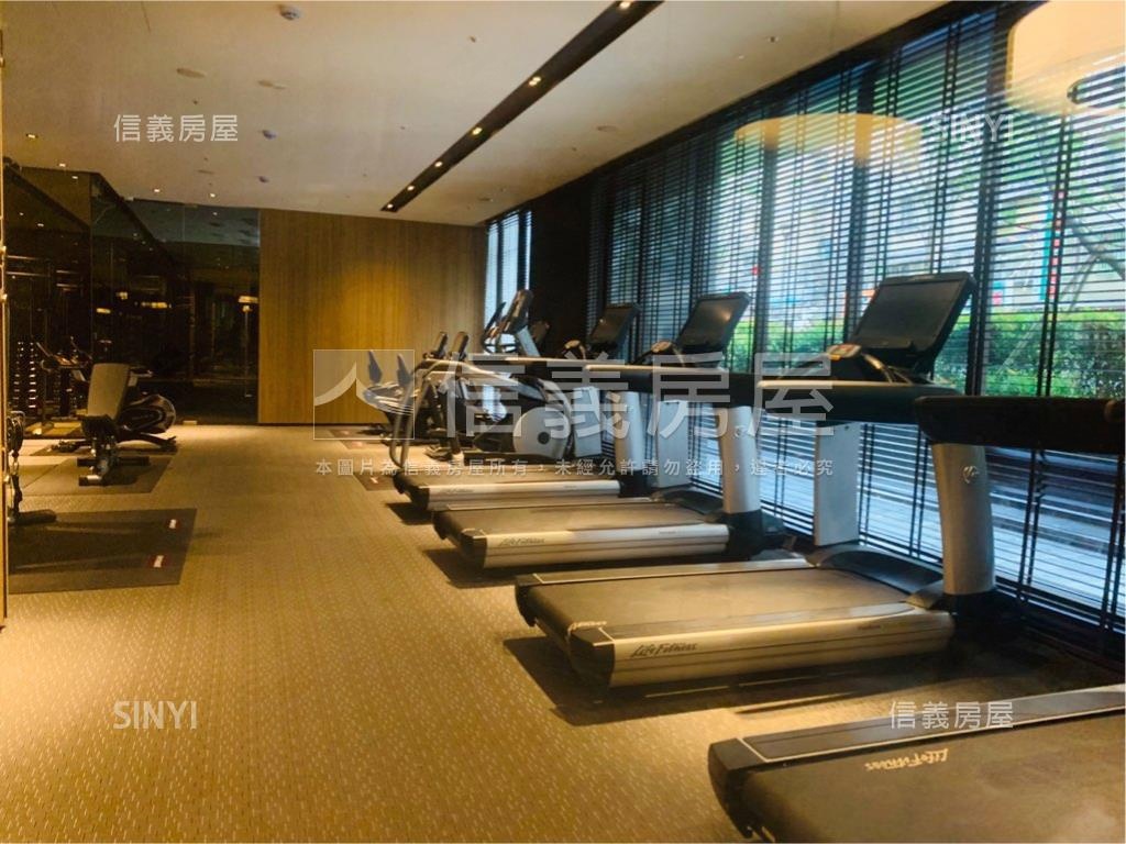 華固新代田稀有邊間３房房屋室內格局與周邊環境