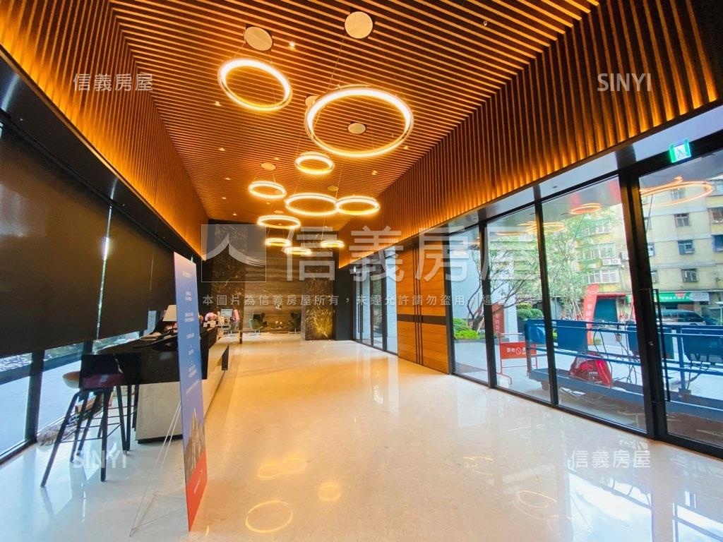 華固新代田稀有邊間３房房屋室內格局與周邊環境