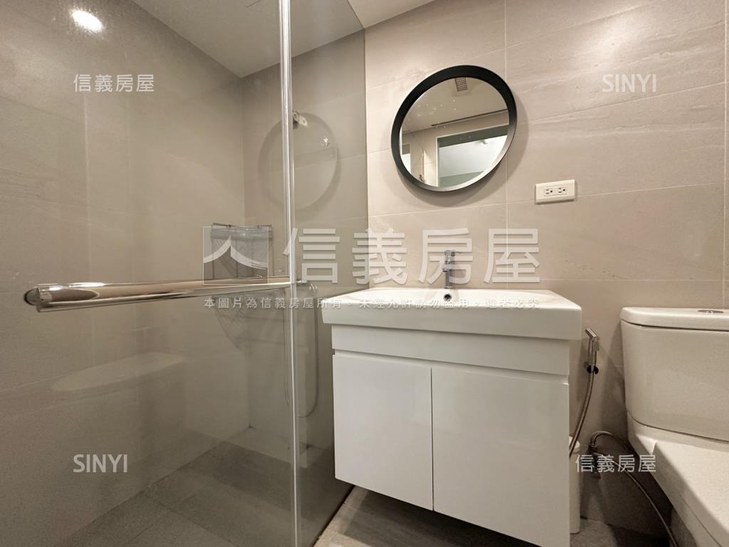 近中山國小站精美三房房屋室內格局與周邊環境