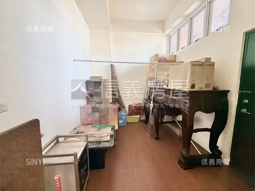 １８年土城氣派透天別墅房屋室內格局與周邊環境