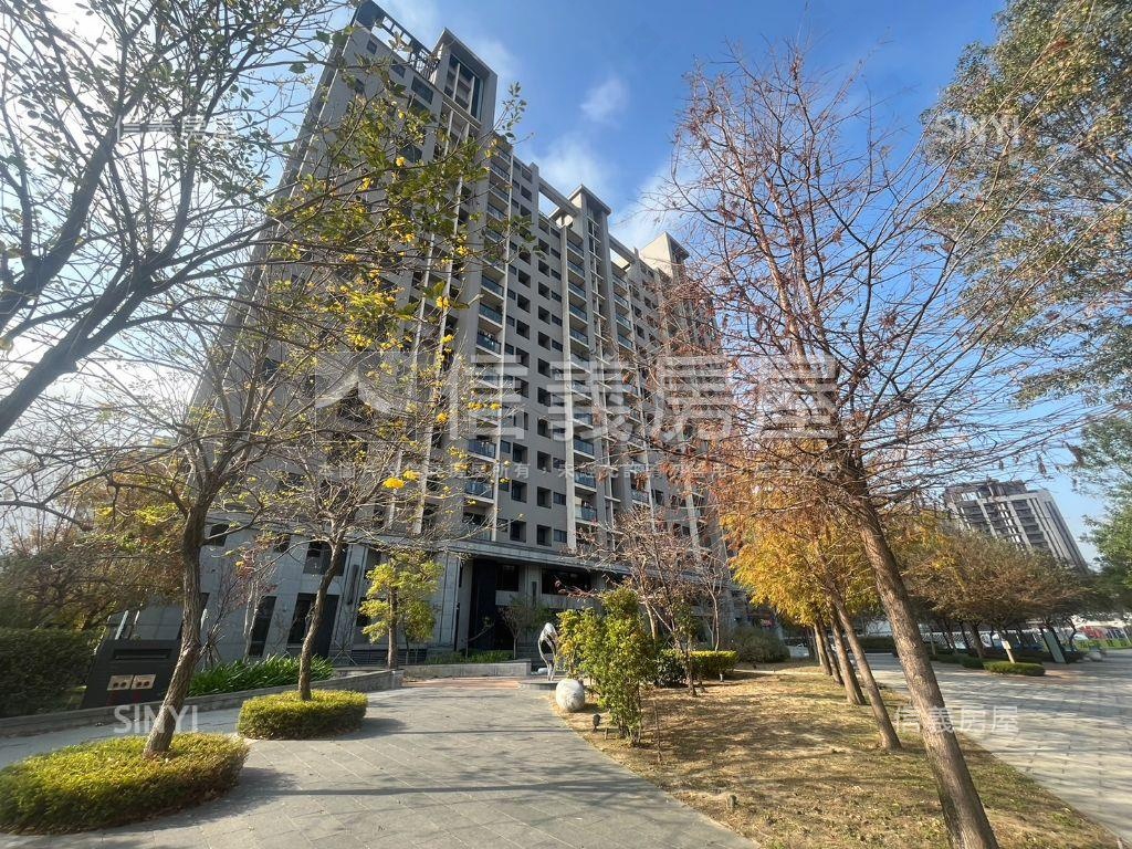 和築Ｆ１☀️四房雙車位宅房屋室內格局與周邊環境