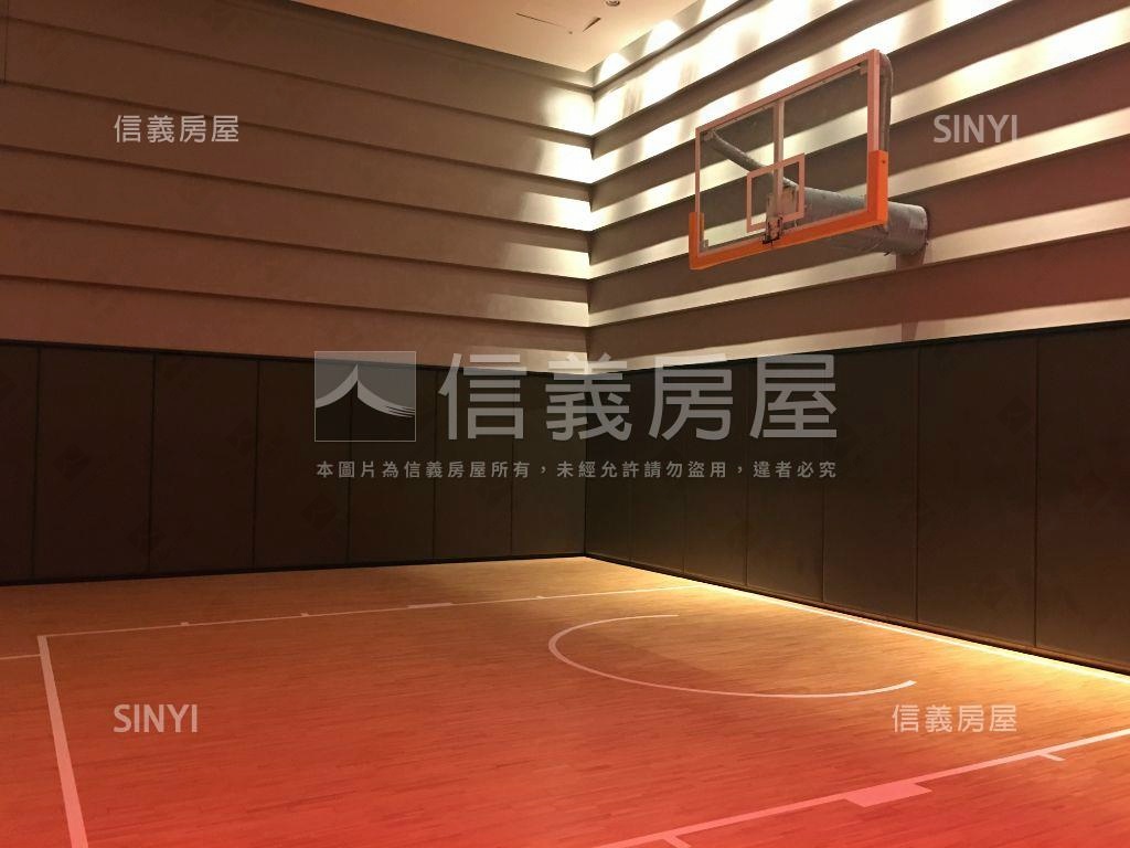由鉅大謙※現代美術宅房屋室內格局與周邊環境