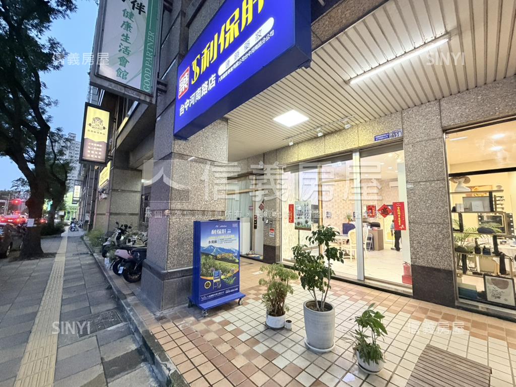 正河南路收租燙金店面－１房屋室內格局與周邊環境