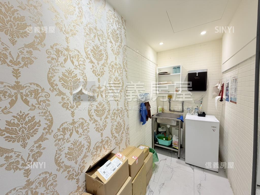 正河南路收租燙金店面－１房屋室內格局與周邊環境
