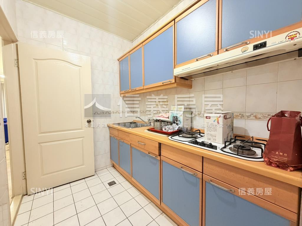 正河南路收租燙金店面－１房屋室內格局與周邊環境