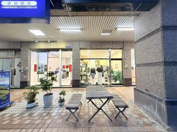 正河南路收租燙金店面－１