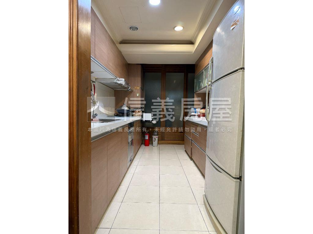 專任★敦南名宅附車位房屋室內格局與周邊環境