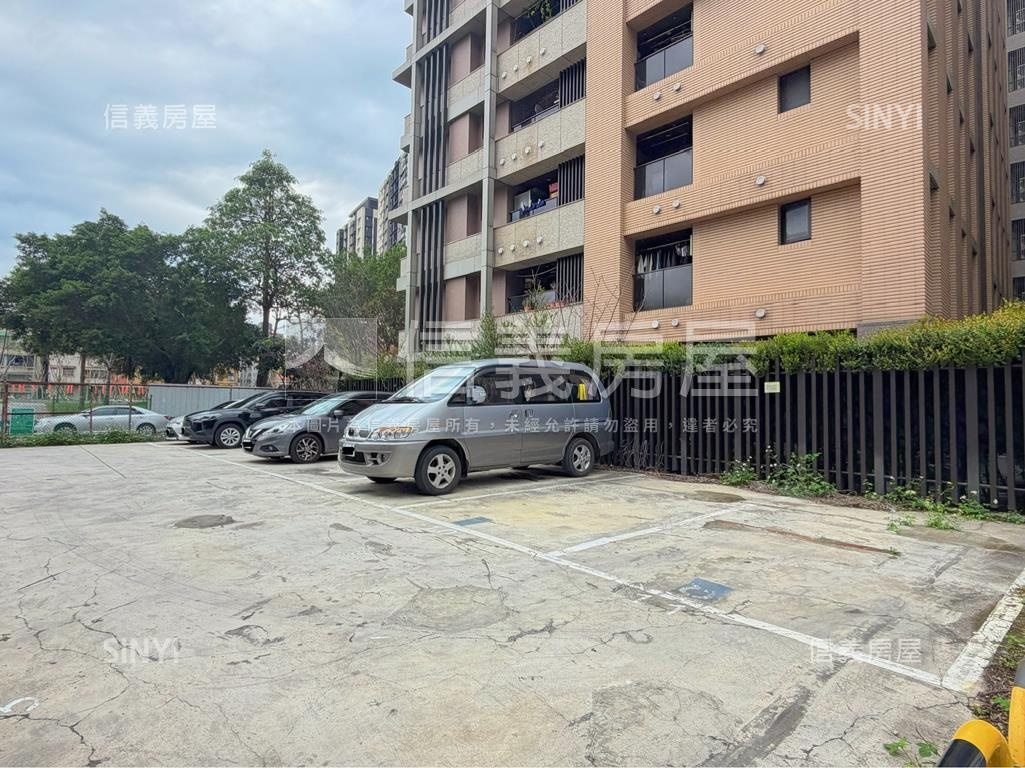 【稀有】奇岩重劃區住三地房屋室內格局與周邊環境