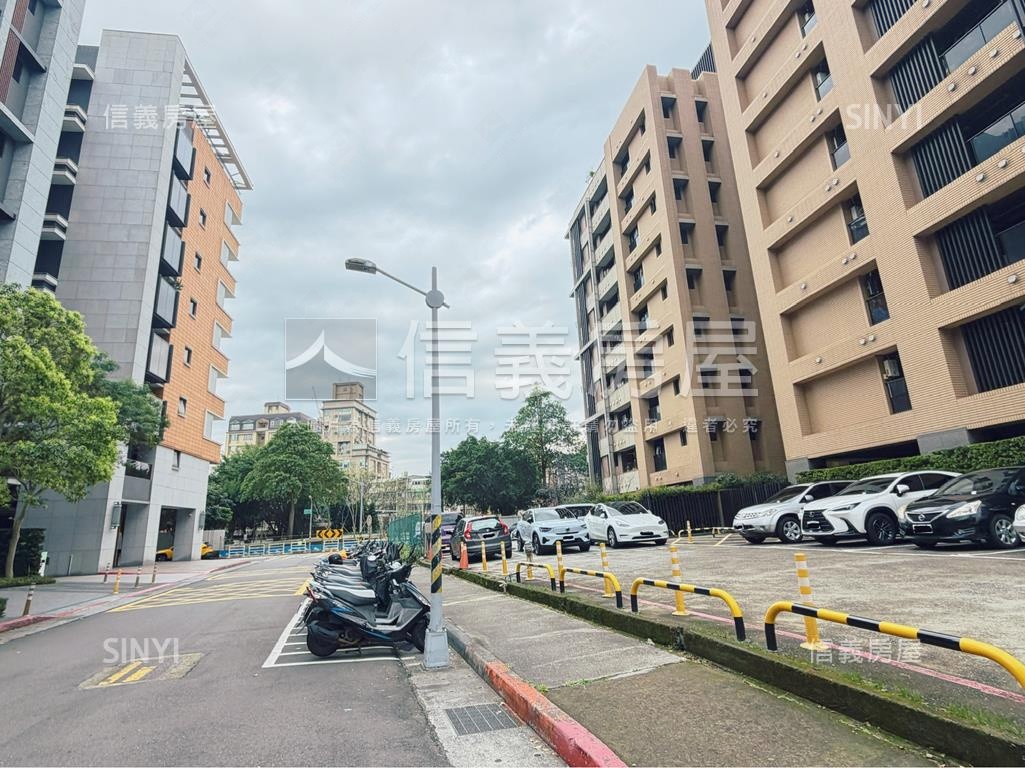 【稀有】奇岩重劃區住三地房屋室內格局與周邊環境