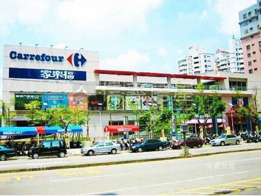 近文心櫻花站大套房房屋室內格局與周邊環境