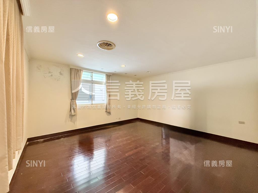 天母美透天房屋室內格局與周邊環境