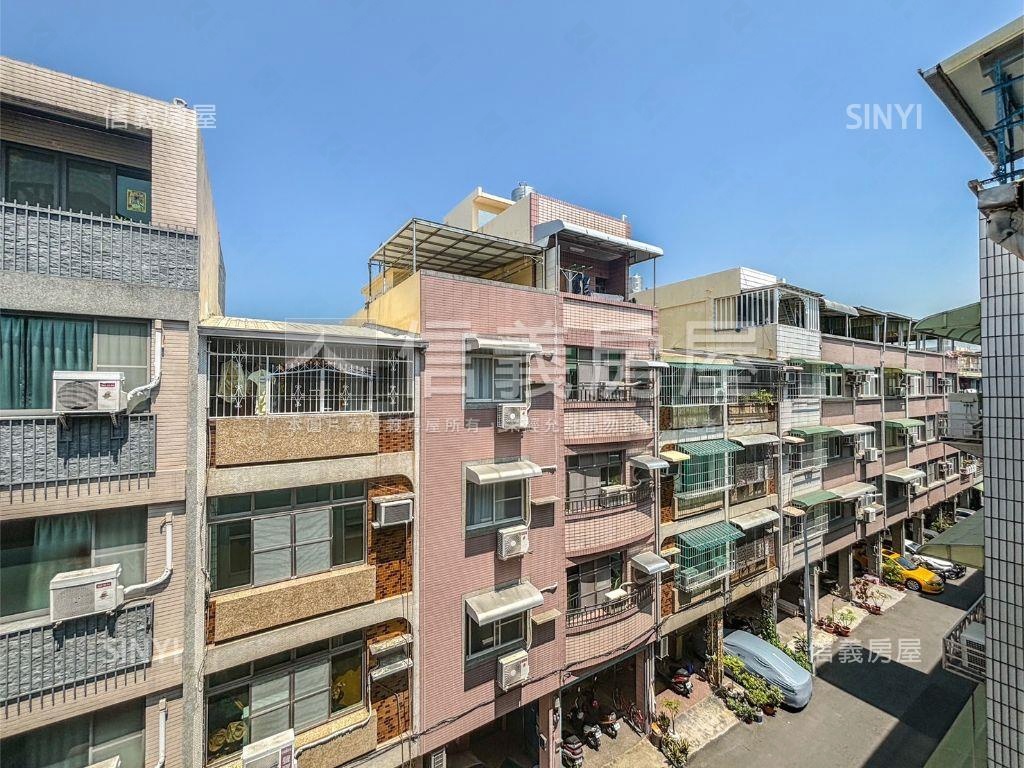 近輕軌正路透天房屋室內格局與周邊環境