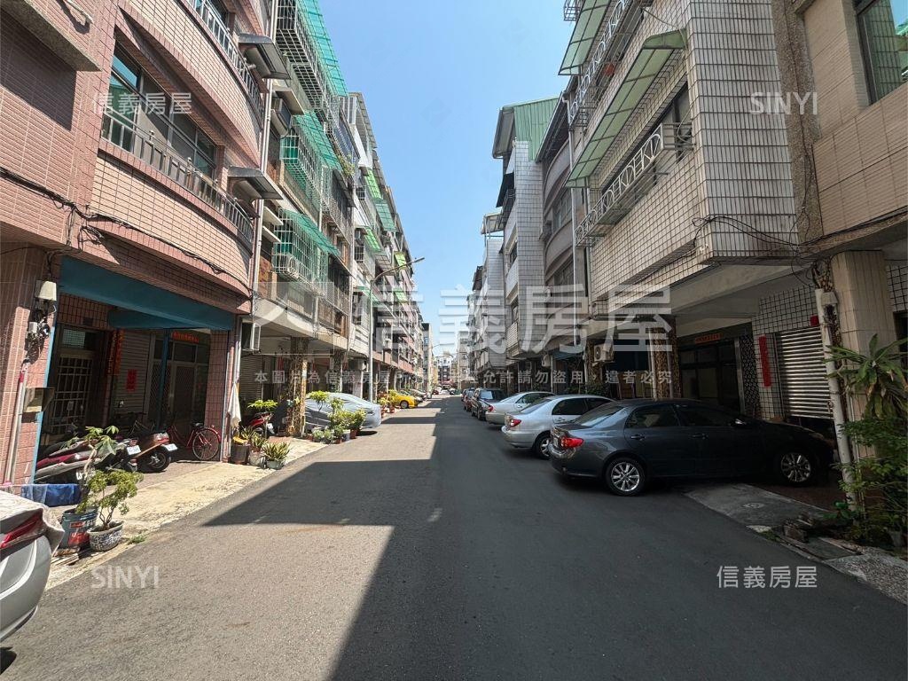 近輕軌正路透天房屋室內格局與周邊環境