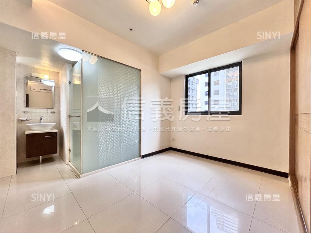 七張晶華館☆稀有Ａ棟美宅房屋室內格局與周邊環境